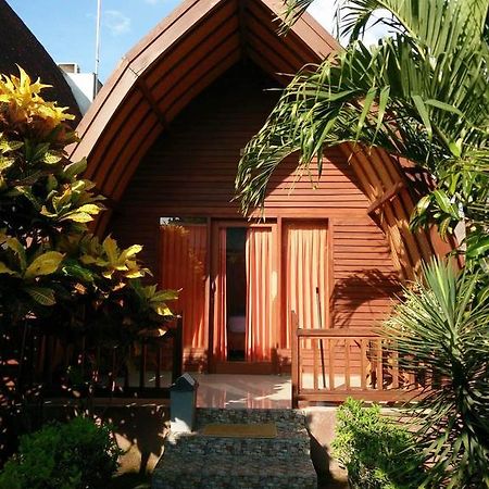 Kelapa Gading Bungalows Gili Air Exterior foto