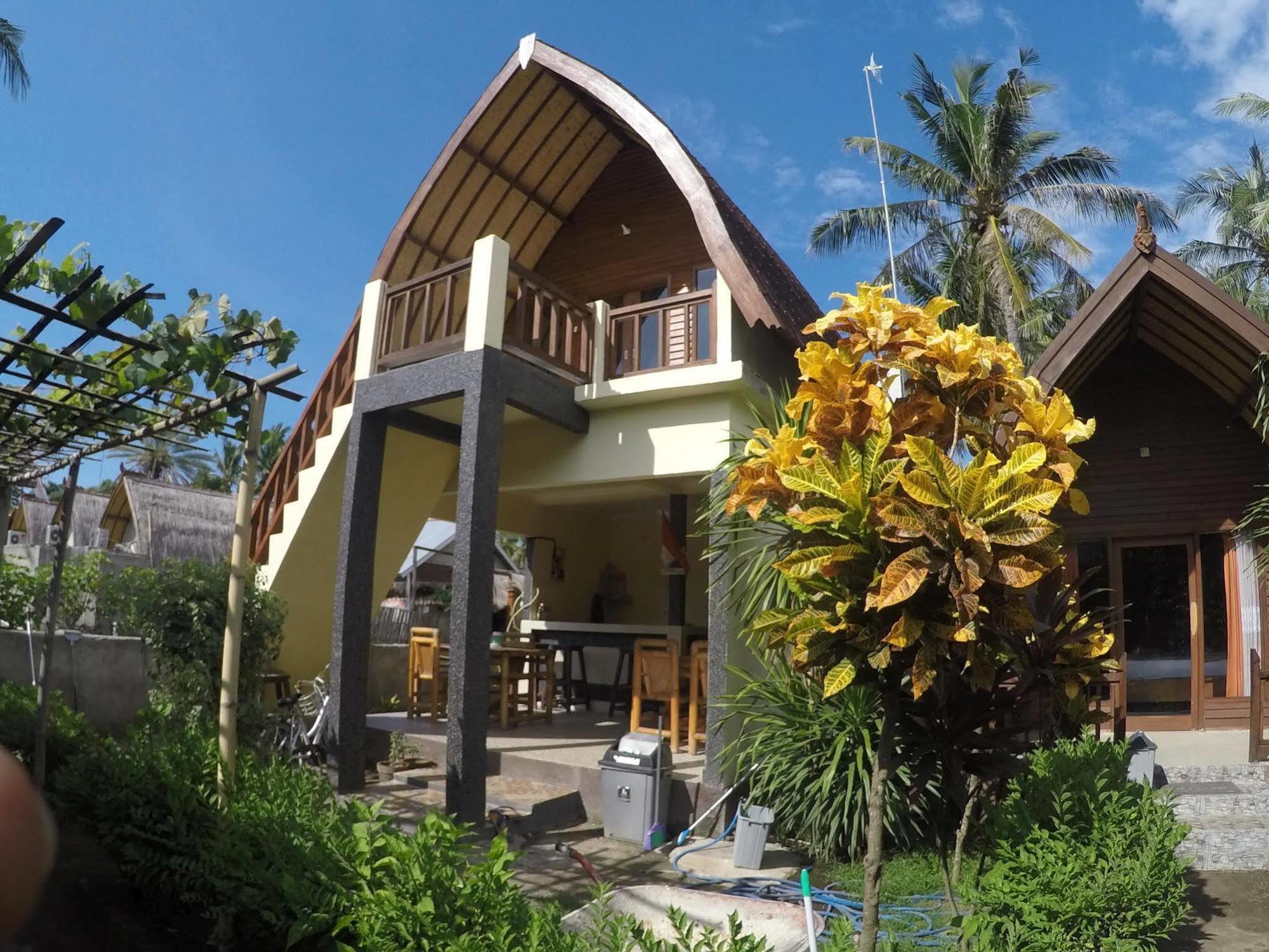 Kelapa Gading Bungalows Gili Air Exterior foto